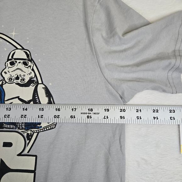 Star Wars Disney tshirt mens size medium NWT  0719 - Picture 4 of 5